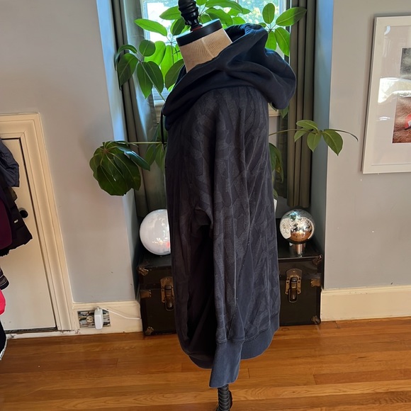 NIKE | Jacquard Rally Hoddie size Xl - Picture 5 of 9